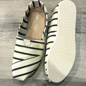 Discontinued TOMS - brand new